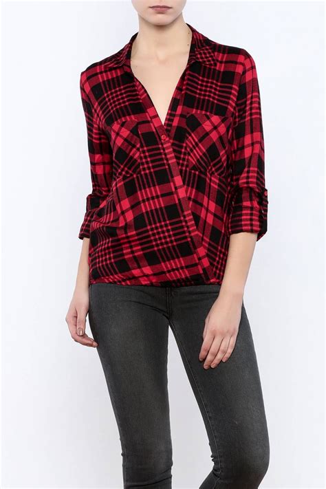 black and red plaid tops.